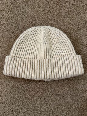 Cream Ribbed Knit Beanie